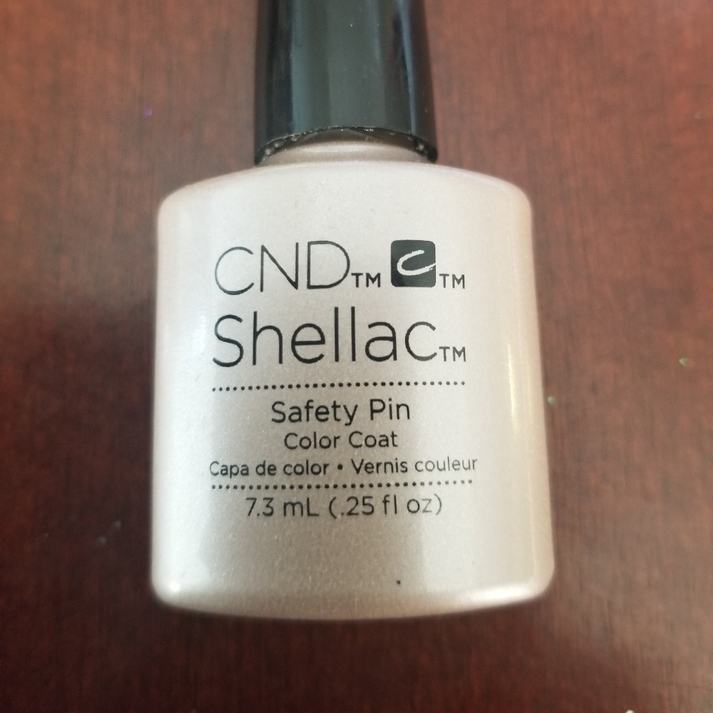 CND Shellac